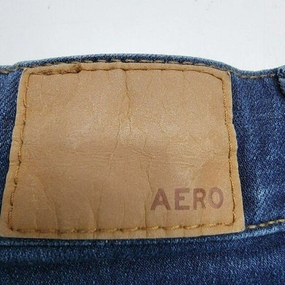 Aeropostale 9" Bermuda Denim Shorts Women's Size 3 Medium Wash Blue 29X9 - Picture 8 of 9